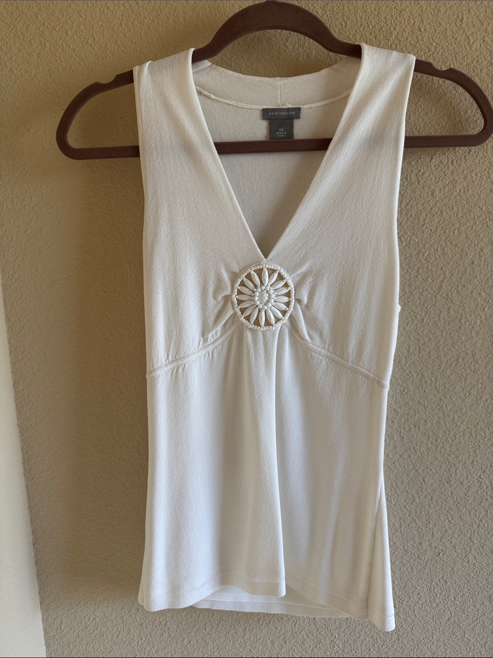 Ann Taylor White V-Neck Tank with Decorative Medallion Detail